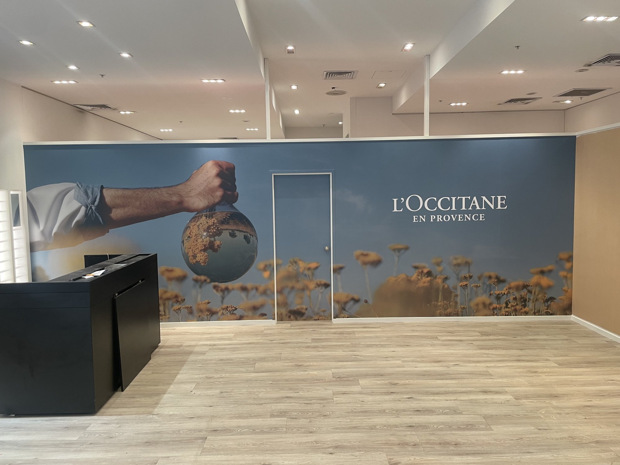 L'Occitane en Provence interior wall wrap